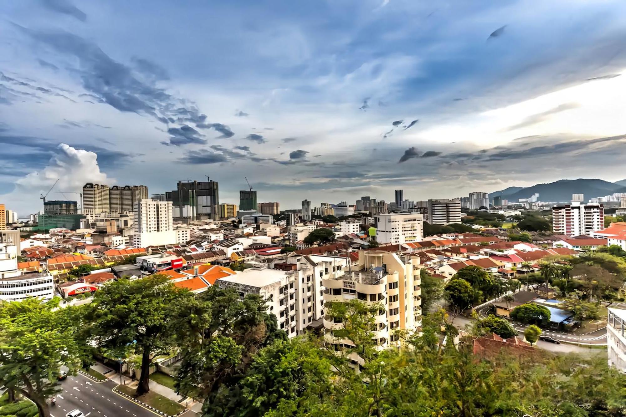 Tropicana 218 Macalister Penang Apartment George Town Bagian luar foto