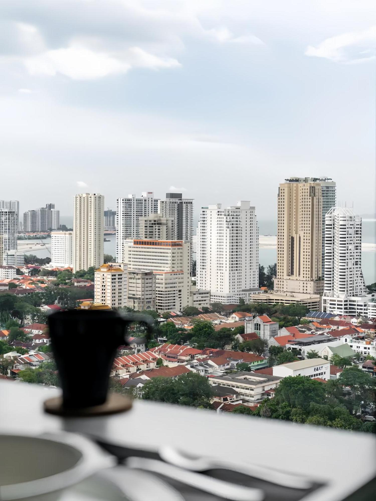 Tropicana 218 Macalister Penang Apartment George Town Bagian luar foto