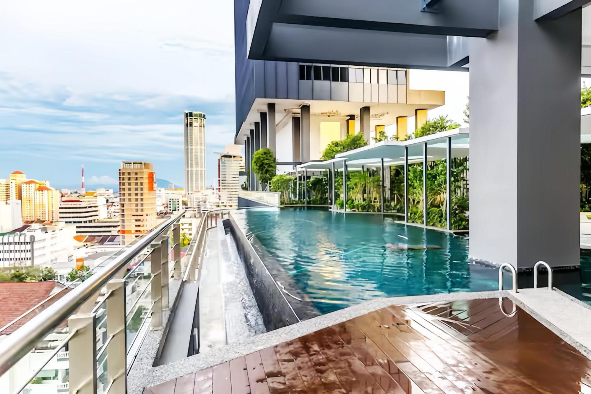 Tropicana 218 Macalister Penang Apartment George Town Bagian luar foto